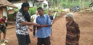 WhatsApp-Image-2020-01-06-at-08.45.12-1.jpeg Bupati Ciamis Memberikan Bantuan Pompa Air Untuk Warga Desa Bunter