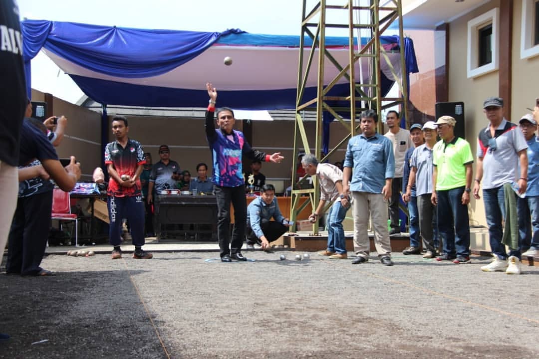 Bupati Herdiat Buka Turnamen Cabor Pentaque