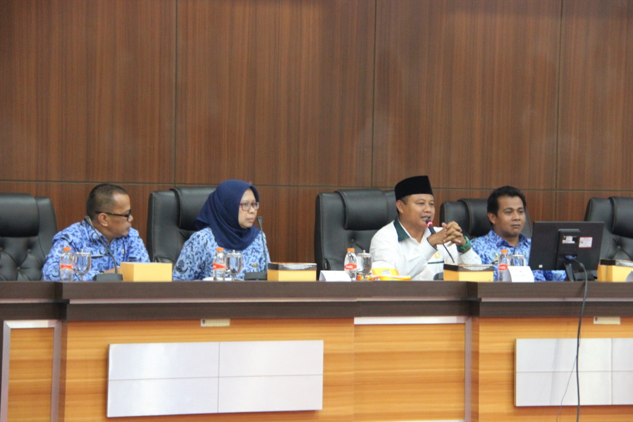 Wagub Jabar dengar Keluhan Kelompok Ternak Ayam Priangan Timur