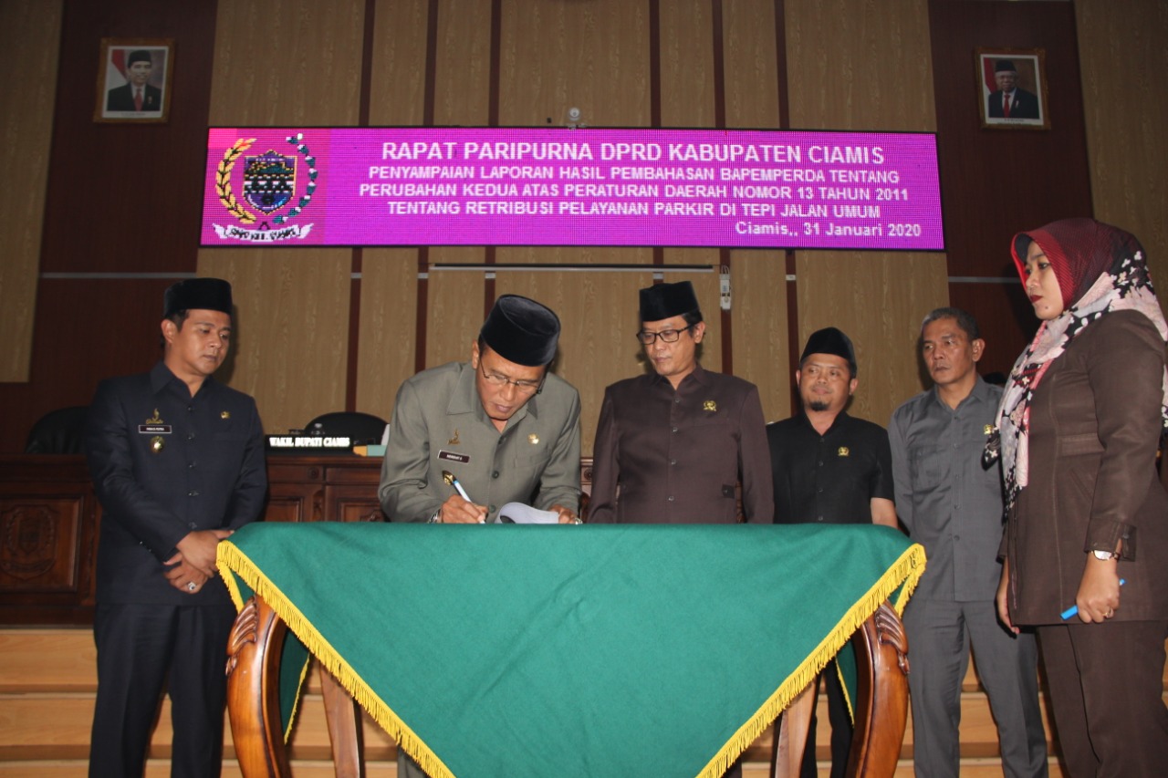 Raperda Retribusi Pelayanan Parkir Disepakati, Bupati Herdiat: Ikhtiar Mewujudkan Kesejahteraan Masyarakat Ciamis
