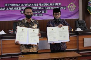 WhatsApp-Image-2020-06-25-at-10.29.14.jpeg Bupati Ciamis Serahkan Bantuan 500.000 Ekor Benih Ikan Untuk Perairan Umum