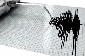 setengah-jam-malang-diguncang-13-gempa-bumi_m_-640x421.jpg