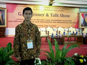 Direktur Indonesia Political Opinion (IPO) Dedi Kurnia Syah (3)