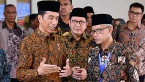 Presiden-Jokowi-dan-Ketua-Umum-PP-Muhammdiyah-Haedar-Nashir.jpg