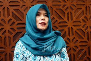 titi-purwaningsih.jpg