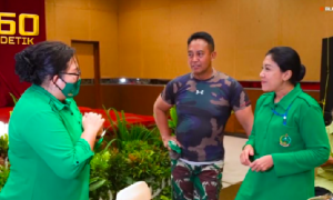 ksad-andika-perkasa-bersama-ketum-persit-kartika-chandra-ber-92.png