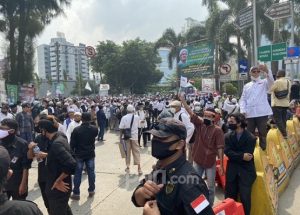 foto-situasi-di-jalan-ks-tubun-arah-ke-petamburan-elfany-k-1.jpeg