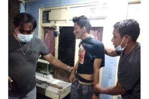 pengedar-narkoba-di-penjaringan-digelandang-polisi-tza.jpg