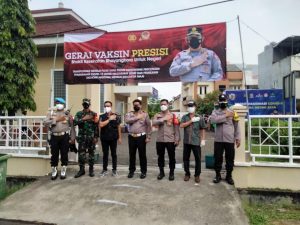 Posko-Vaksinasi-di-Kalideres-Jakbar-1.jpg