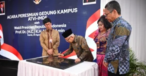 Resmikan-Gedung-Kampus-Akademisi-Televisi-Indonesia-Wakil-Presiden-Maruf-Amin.webp.webp