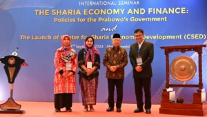 Resmikan-Center-for-Sharia-Economic-Development-INDEF-Wakil-Presiden-Maruf.webp.webp