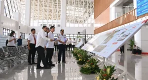 Pastikan-Kelancaran-Mobilitas-Libur-Nataru-Wapres-Tinjau-Proyek-Stasiun-KCIC.webp.webp